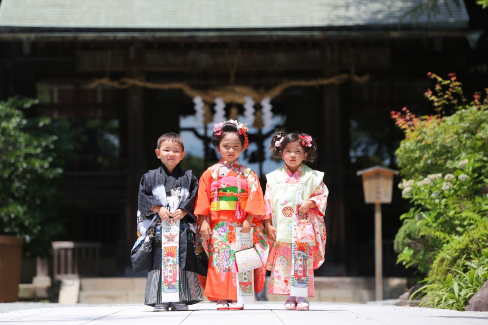 御祈願ご案内 七五三参り 報徳二宮神社 御祈願ご案内 七五三参り 報徳二宮神社